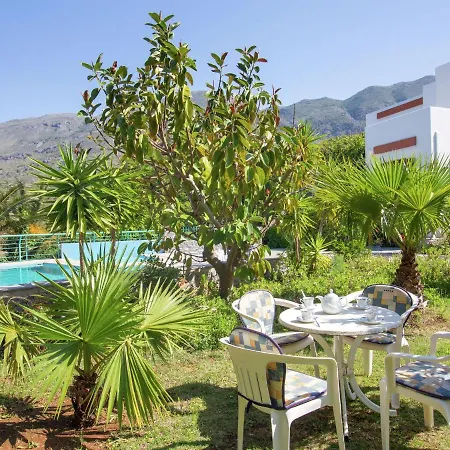 Chic In Lefkogia Crete With Swimming Pool Villa Lefkogeia