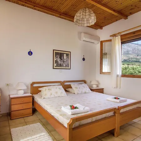 Villa Chic In Lefkogia Crete With Swimming Pool *